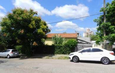 Imagem: A casa possui 2 Dormitórios, 2 Banheiros, 1 Vaga na garagem