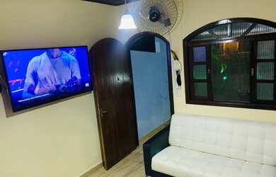 Imagem 2: Casa com piscina. Piscina, Churrasqueira, 1 Vaga na garageme2 Dormitórios