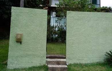 Imagem: A casa em condomínio possui 2 Dormitórios, 2 Banheiros, 100m²