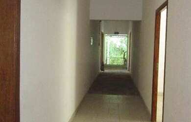 Imagem: O depósito possui 5 Vagas na garagem, 25m² de Área e está