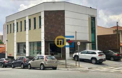 Imagem: O depósito possui 5 Vagas na garagem e 622m² de Área e está