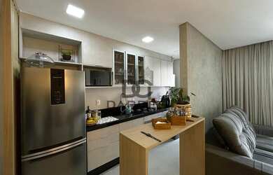 Imagem: O apartamento possui 2 Dormitórios, 2 Banheiros, 2 Vagas na