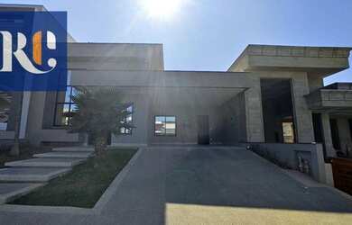 Imagem: A casa em condomínio possui 3 Dormitórios, 5 Banheiros, 4