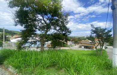 Imagem: O terreno possui 480m² de Área e está localizado em Morro