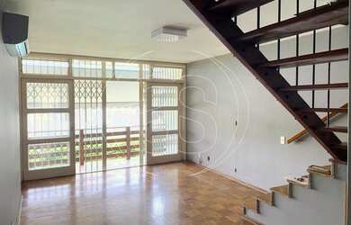 Imagem: A casa em condomínio possui 3 Dormitórios, 5 Banheiros, 2