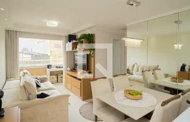 Imagem: O apartamento possui 2 Dormitórios, 1 Banheiro, 1 Vaga na garagem