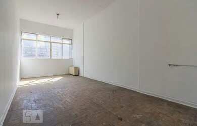 Imagem: O studio possui 1 Dormitório, 1 Banheiro, 40m² de Área e