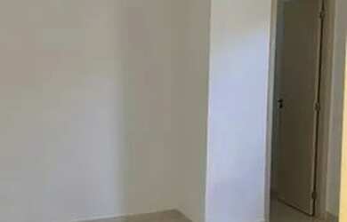 Imagem: A casa em condomínio possui 3 Dormitórios, 1 Banheiro, 2 Vagas