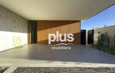 Imagem: A casa em condomínio possui 4 Dormitórios, 5 Banheiros, 4