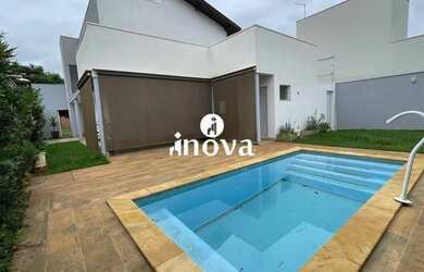 Imagem: A casa em condomínio possui 3 Dormitórios, 5 Banheiros, 4