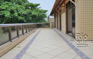 Imagem: O apartamento na cobertura possui 3 Dormitórios, 4 Banheiros