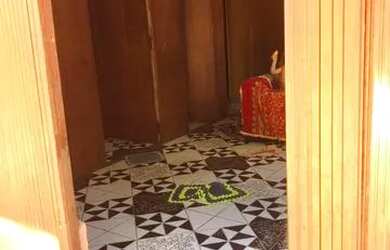 Imagem: A casa possui 3 Dormitórios, 1 Banheiro, 1.200m² de Área