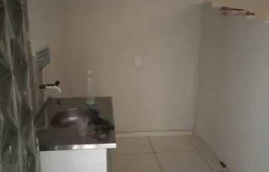 Imagem 4: Alugo quitinete Jacarepaguá em frente ao BRT