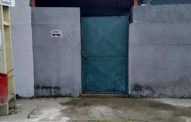 Imagem: A casa possui 1 Dormitório, 1 Banheiro e está localizado