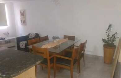 Imagem: A casa em condomínio possui 3 Dormitórios, 3 Banheiros, 215m²