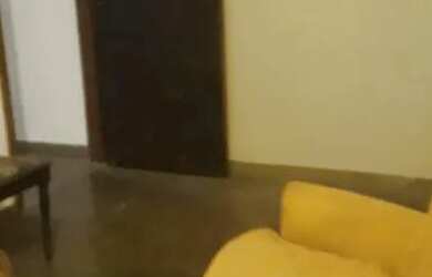 Imagem: A casa possui 2 Dormitórios, 2 Banheiros, 1 Vaga na garagem