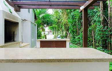 Imagem 7: Belíssima pé na areia à venda na praia do Iporanga Guarujá, 6 suítes,...