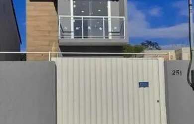 Imagem: A casa para alugar possui 3 Dormitórios, 2 Banheiros, 2 Vagas