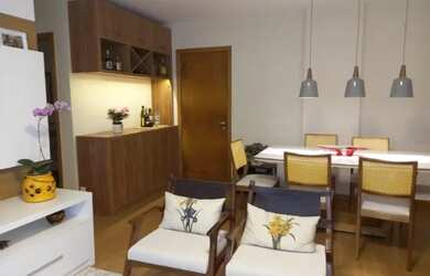 Imagem 1: Centro área nobre. Apartamento 3 quartos, suíte, varanda, 2 vagas