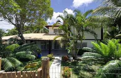 Imagem: A casa em condomínio possui 4 Dormitórios, 5 Banheiros, 4