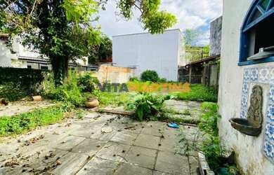 Imagem: O terreno possui 450m² de Área e está localizado em Centro