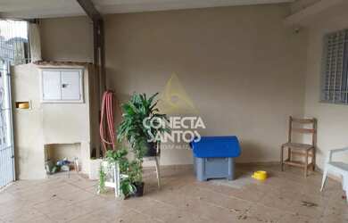 Imagem: A casa possui 2 Dormitórios, 2 Banheiros, 2 Vagas na garagem