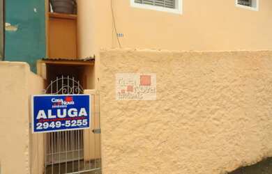 Imagem: A casa possui 1 Dormitório, 1 Banheiro, 1 Vaga na garagem