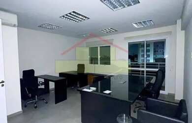 Imagem: O depósito possui 1 Vaga na garagem, 32m² de Área, Imóvel