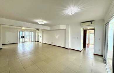 Imagem 2: Apartamento-casa com vista panorâmica, com seus 3 dormitórios, no bairro...