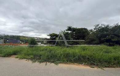 Imagem: O terreno possui 146m² de Área e está localizado em Bragança