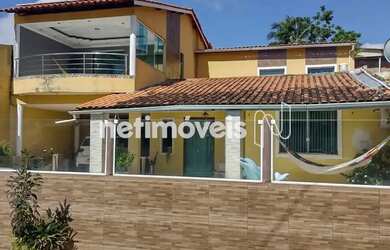 Imagem: A casa em condomínio possui 5 Dormitórios, 3 Banheiros, 4