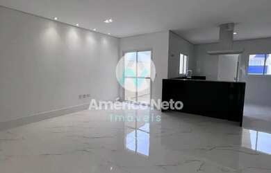 Imagem: A casa possui 4 Dormitórios, 3 Banheiros, 4 Vagas na garagem