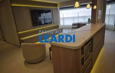 Imagem: O apartamento possui 3 Dormitórios, 5 Banheiros, 2 Vagas na