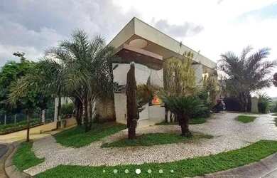 Imagem: A casa em condomínio possui 4 Dormitórios, 5 Banheiros, 5
