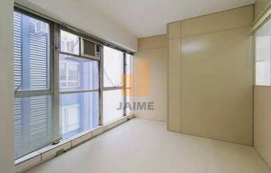 Imagem: O depósito possui 1 Vaga na garagem e 42m² de Área e está