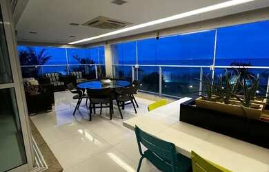 Imagem: O apartamento possui 4 Dormitórios, 5 Banheiros, 3 Vagas na