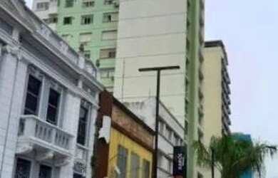 Imagem: O apartamento possui 4 Dormitórios, 2 Banheiros e 122m² de