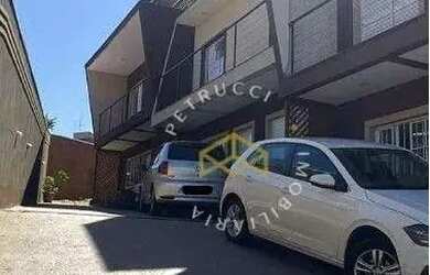 Imagem: A casa possui 2 Dormitórios, 2 Banheiros, 2 Vagas na garagem