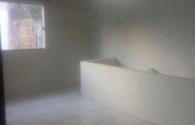 Imagem 13: ALUGA-SE CASA. Ar-condicionado, 100m² de Área, 2 Banheirose3 Dormitórios