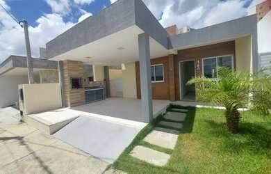 Imagem: A casa em condomínio possui 3 Dormitórios, 2 Banheiros, 2