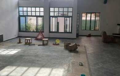 Imagem: A casa possui 1 Dormitório, 1 Banheiro, 3 Vagas na garagem