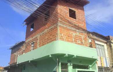 Imagem 2: Triplex na rua iguatu com Alagoas bairro Pici.n109