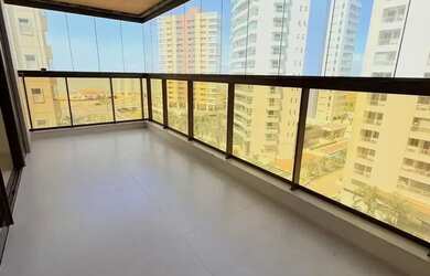 Imagem: O apartamento possui 4 Dormitórios, 5 Banheiros, 3 Vagas na