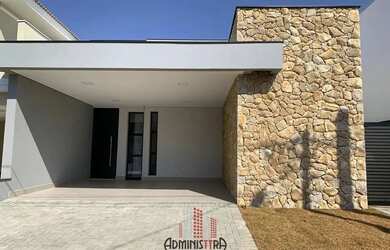 Imagem: A casa em condomínio possui 3 Dormitórios, 4 Banheiros, 4