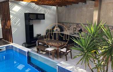 Imagem: A casa possui 2 Dormitórios, 4 Banheiros, 2 Vagas na garagem