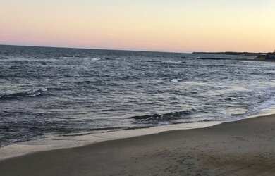 Imagem: O apartamento possui 1 Dormitório, 1 Banheiro, Varanda e está