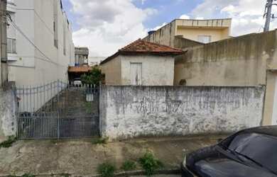 Imagem: O terreno possui 400m² de Área e está localizado em Santa