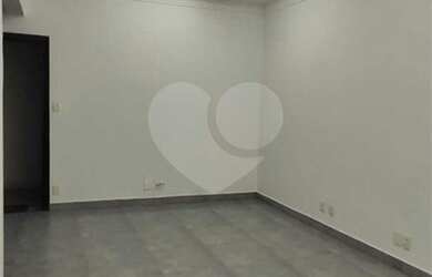 Imagem: O depósito possui 48m² de Área e está localizado em Centro