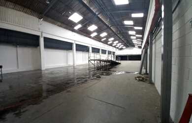 Imagem 15: Galpão/Depósito/Armazém para aluguel tem 1850 São critovão