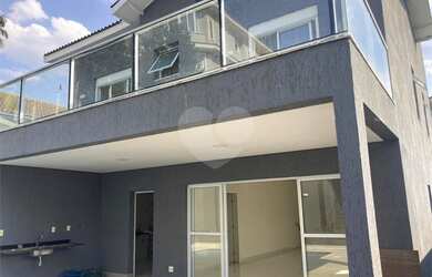 Imagem: A casa em condomínio possui 3 Dormitórios, 5 Banheiros, 4